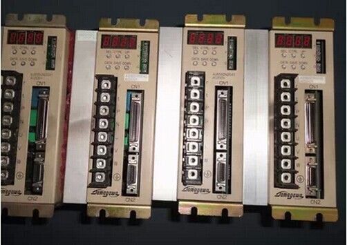 kupować Oryginalne części zamienne SMT 600W JUKI X Axis AC Servo Driver E9612721000 produkcja online