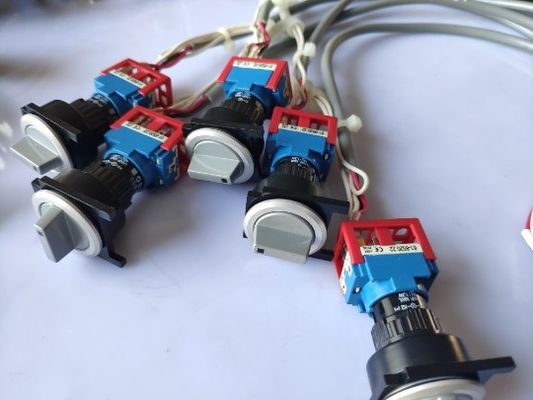 kupować KGJ-M668M-001 Części zamienne SMT Przełącznik YAMAHA KGJ-M668M-00X produkcja online