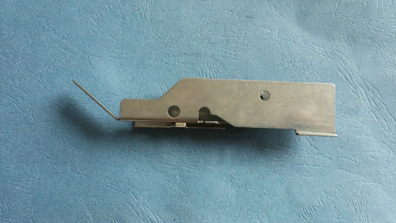 kupować Metalowe podajniki SMT KW1-M2240-00x Napinacz taśmy Assy YAMAHA CL12MM Pokrywa podajnika produkcja online